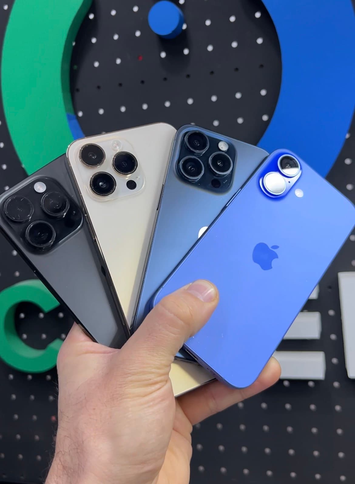 iPhone Seleccionados MODELOS DISPONIBLES
